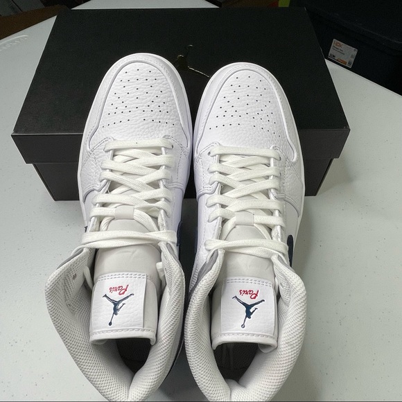 Air Jordan 1 Mid P1 Mens Size 9.5 White Leather Sneakers Basketball Shoes - Picture 10 of 13